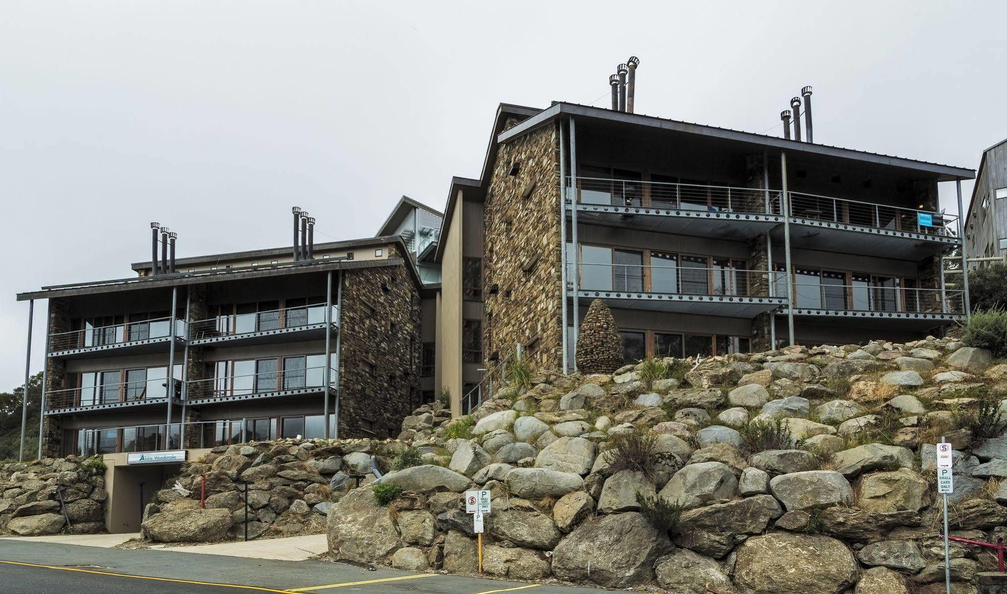 Alpine Woodsmoke Apartments ฟอลส์ครีก ภายนอก รูปภาพ